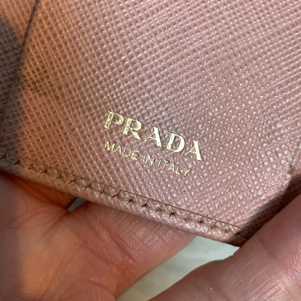 Authentic Prada pink key and card holder only 2 hooks - Picture 14 of 17